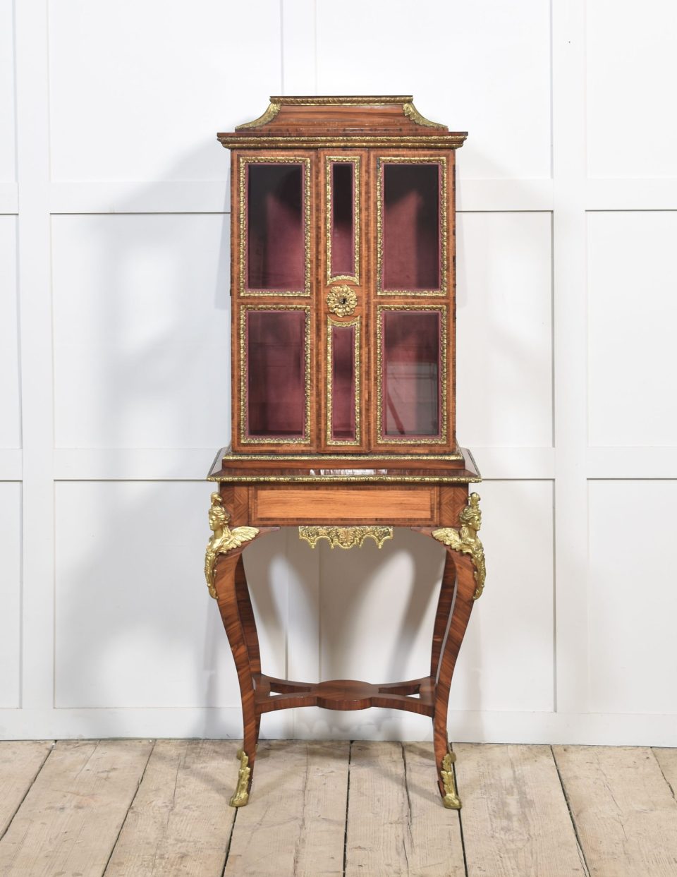 Kingwood display cabinet on stand